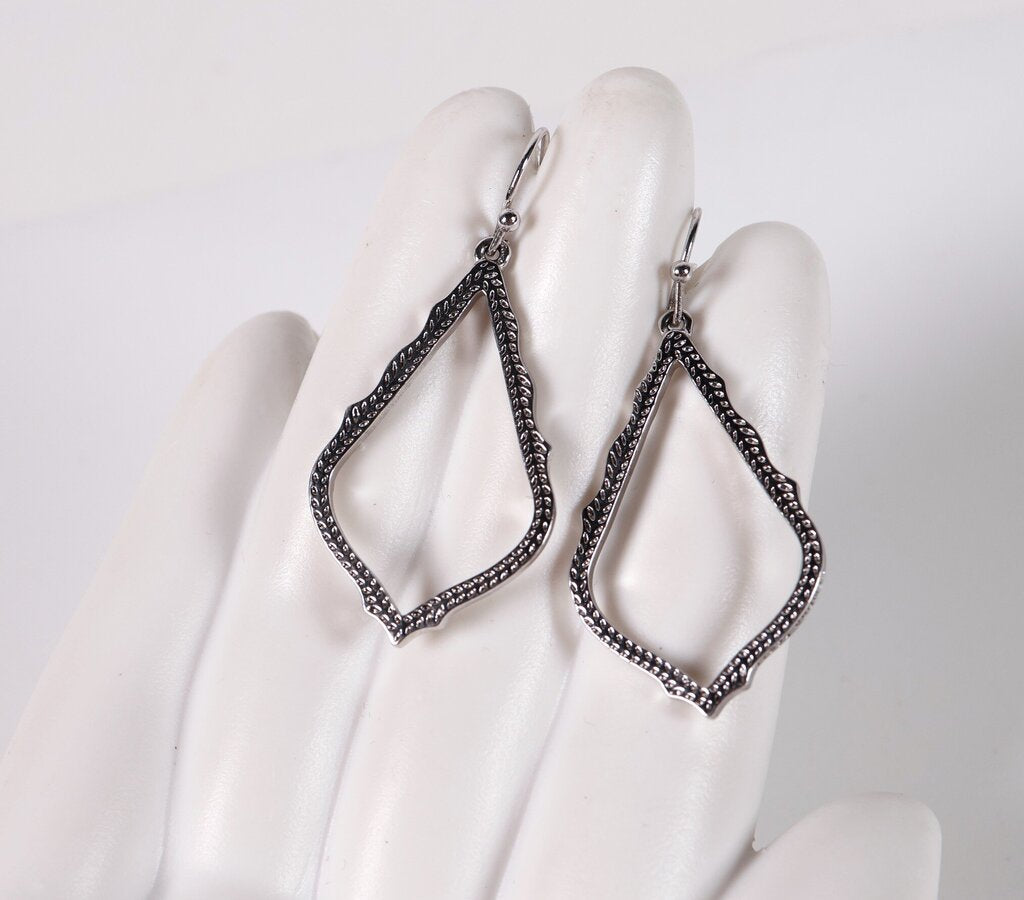 'Sophia' Silver Teardrop Earrings