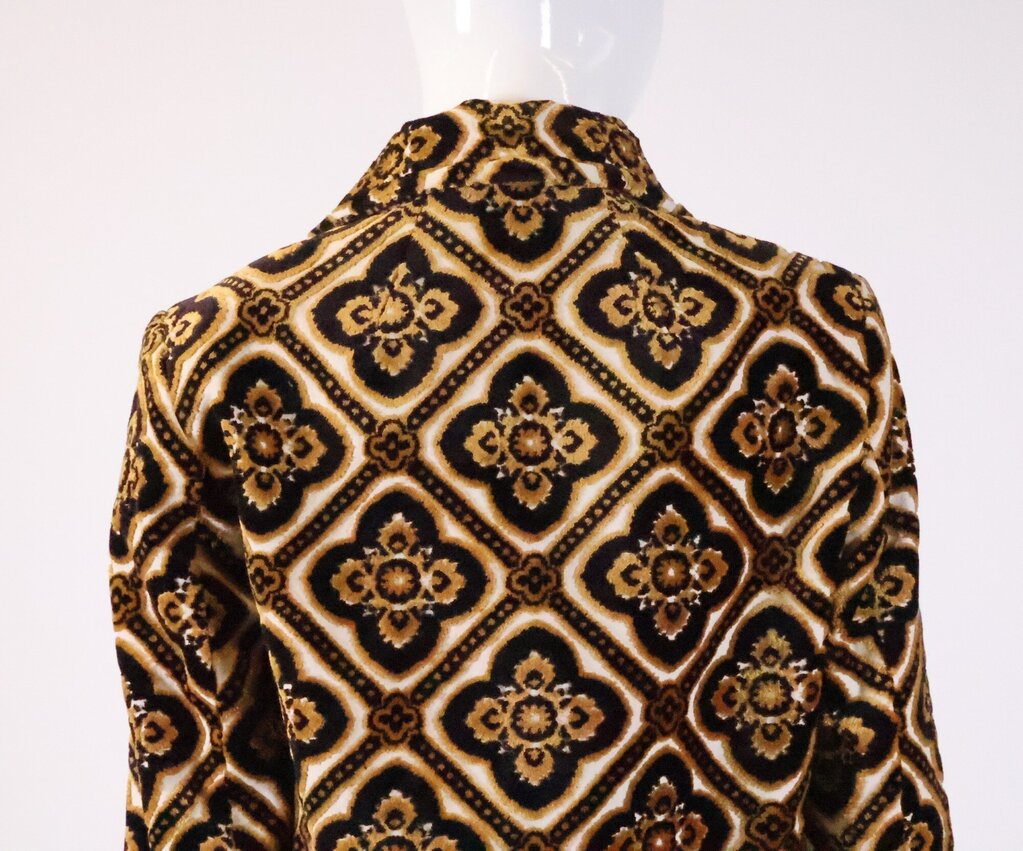 (40) Velvet Crop Jacket