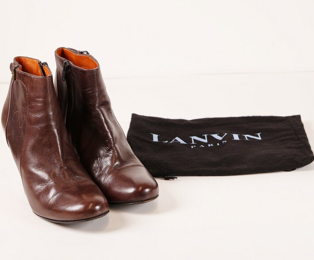 (9.5) brown leather wedge ankle booties