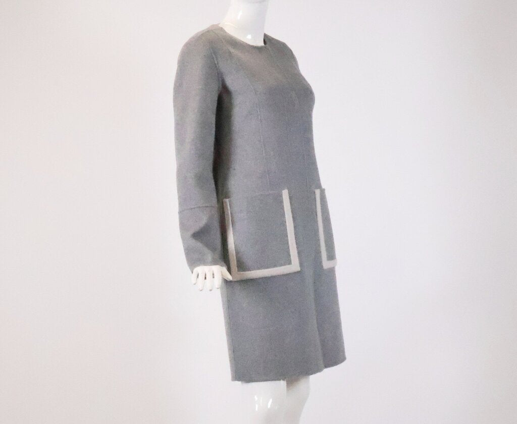 (XS) Grey cashmere jacket with cream trim around pockets