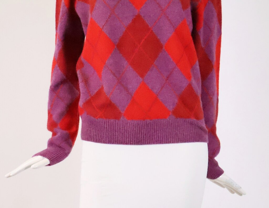 (L) purple red argyle crewneck