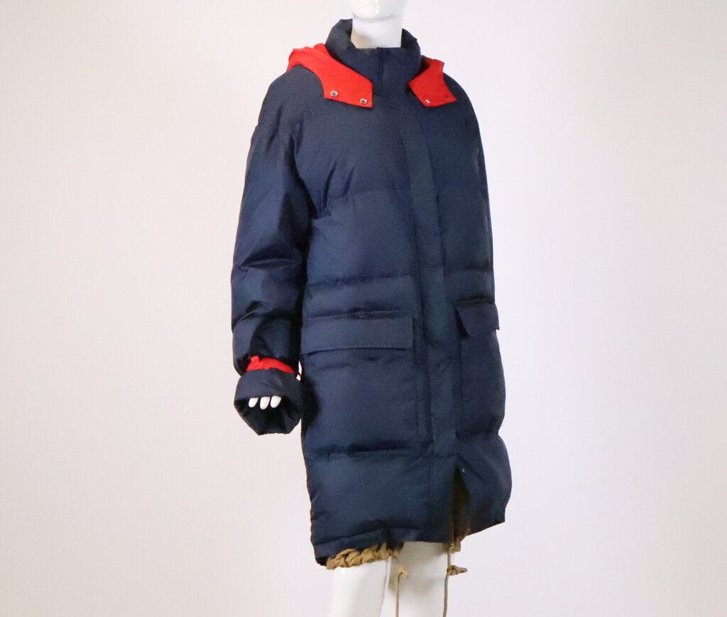 (S/M) Navy/Red Puffer Coat