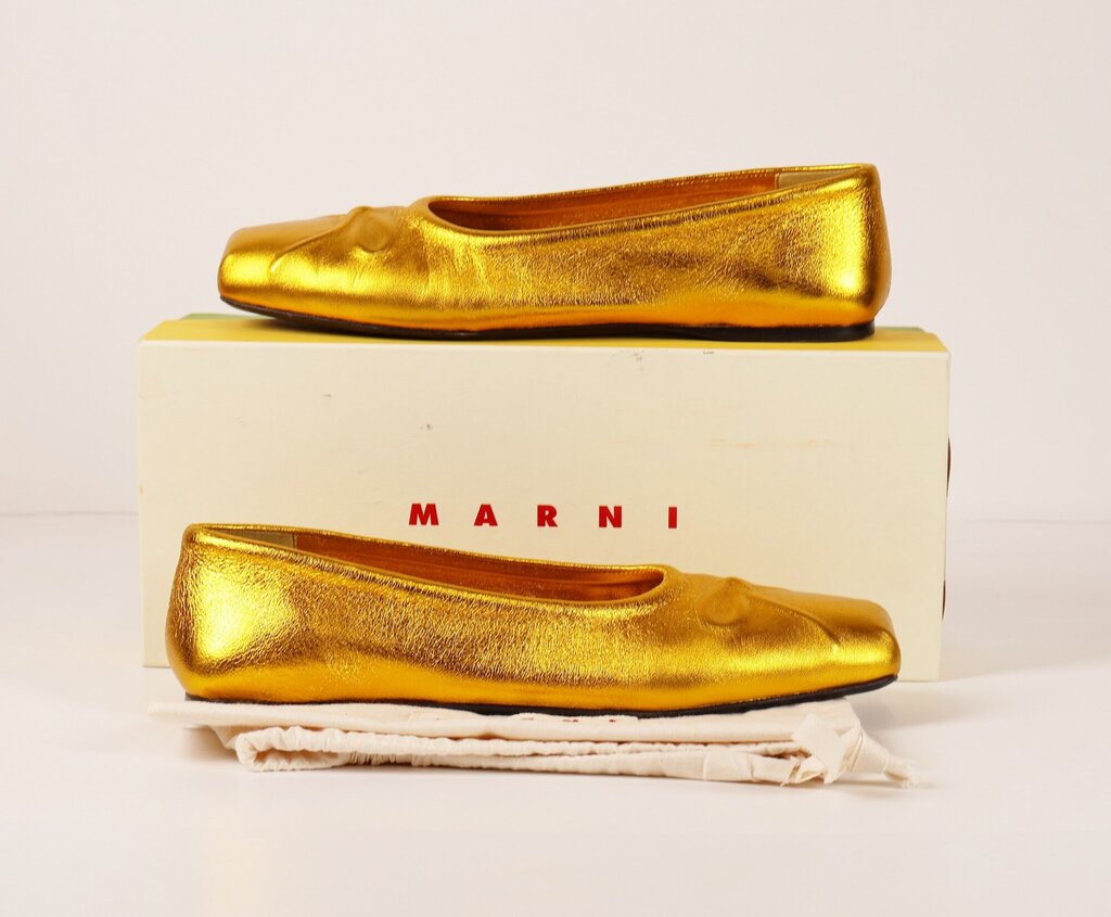 (11/41) Gold Foil Ballet Flat