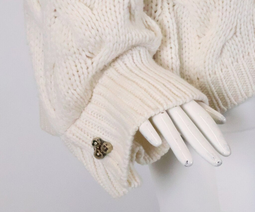 White Oversized Cable Knit Sweater (M)