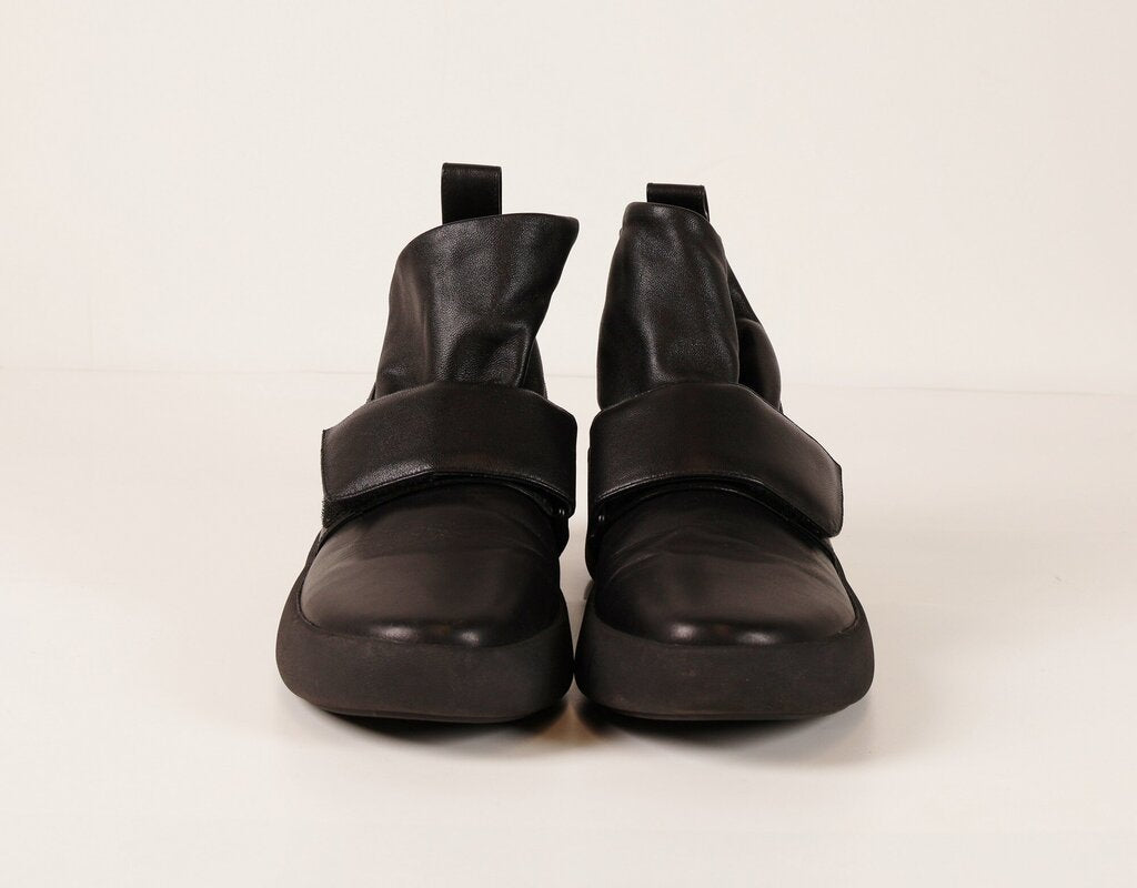 Black Leather 'Flux Sneakers' (9)
