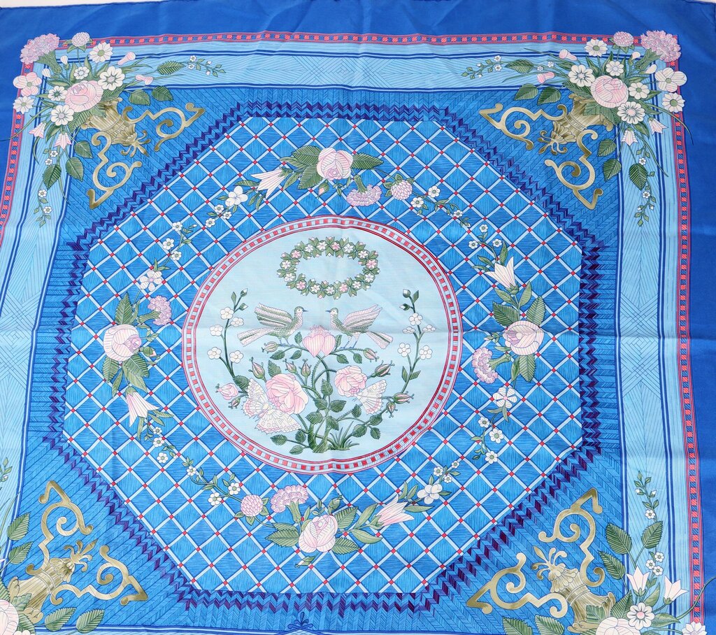 'Jeaux De Paille' Silk Scarf