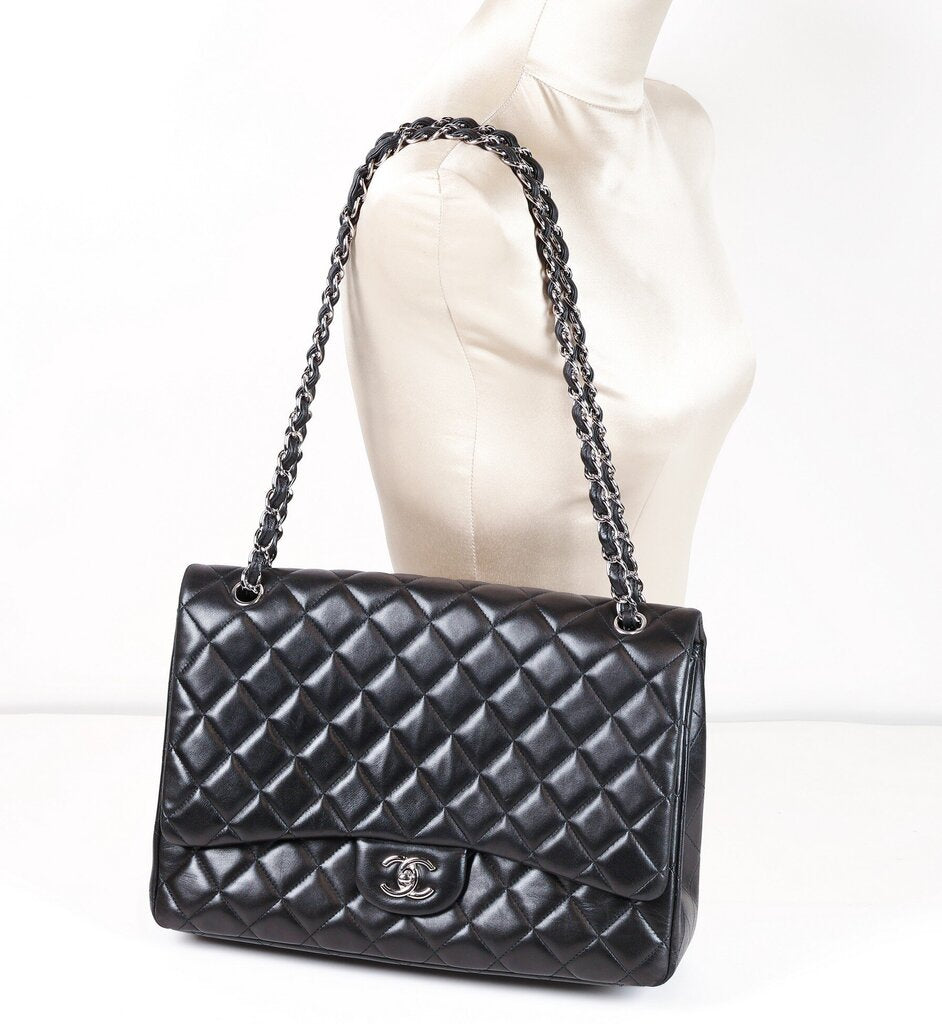 2010 Black Classic Jumbo Flap - Lambskin - Silver Hardware
