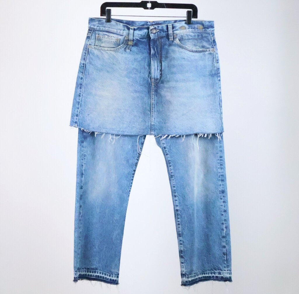 Skirt Jeans in Medium Light Wash (31)