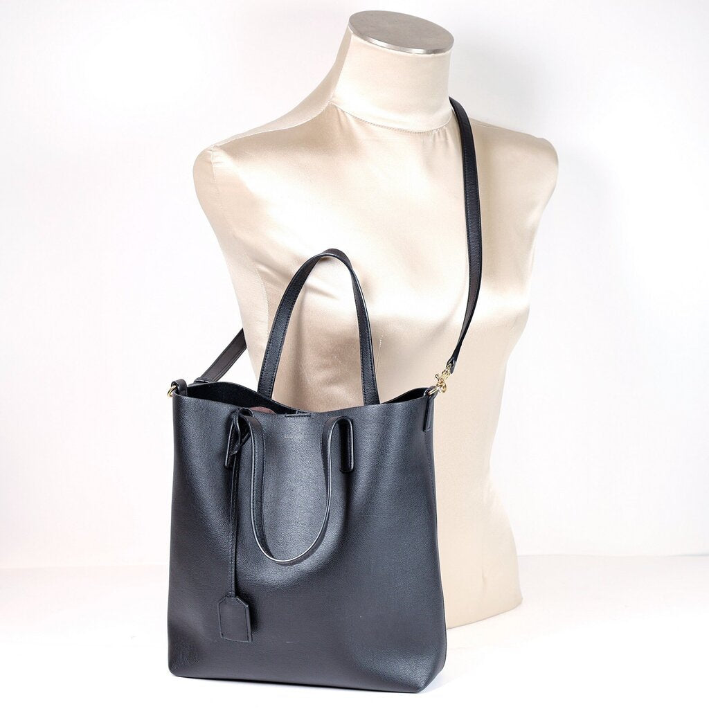 'Toy Tote' in Black Leather