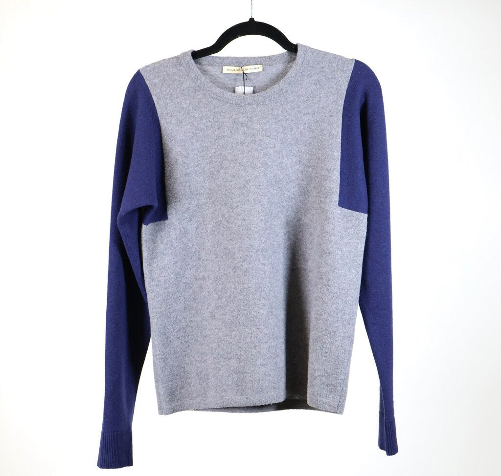 Grey and Blue Crewneck Sweater (6)