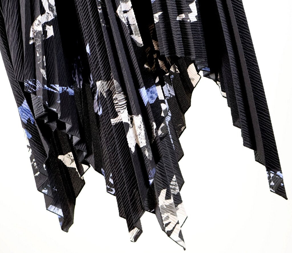 Black Pleated Skirt with Abstract Print (S)