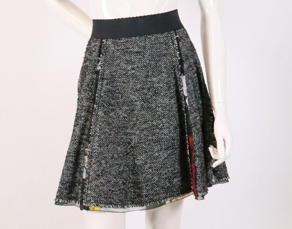 (40) B&W Tweed Mini A-Line Skirt