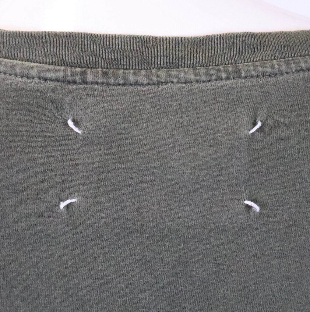 (L) khaki stud cuff tee