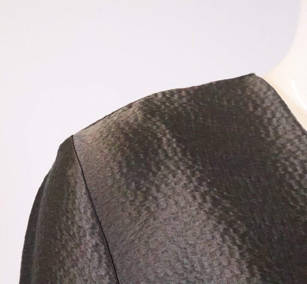 (S) grey textured vneck top