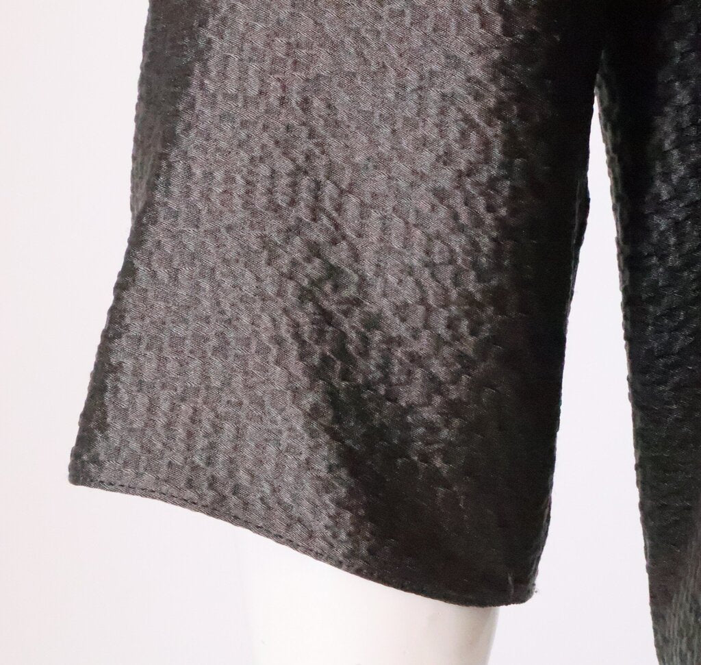 (S) grey textured vneck top