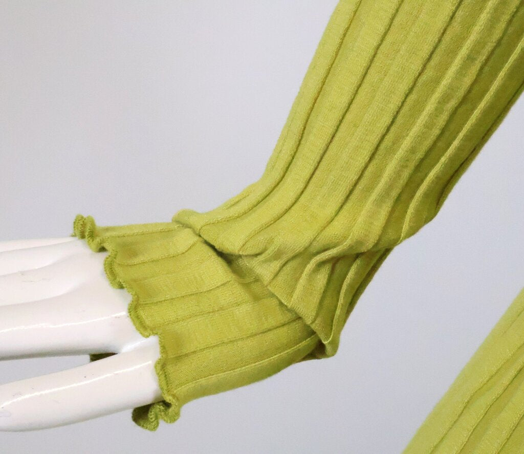 (M) bright lime ribbed 2-pc top/pants