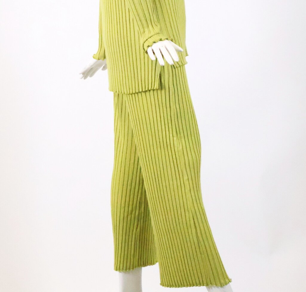 (M) bright lime ribbed 2-pc top/pants