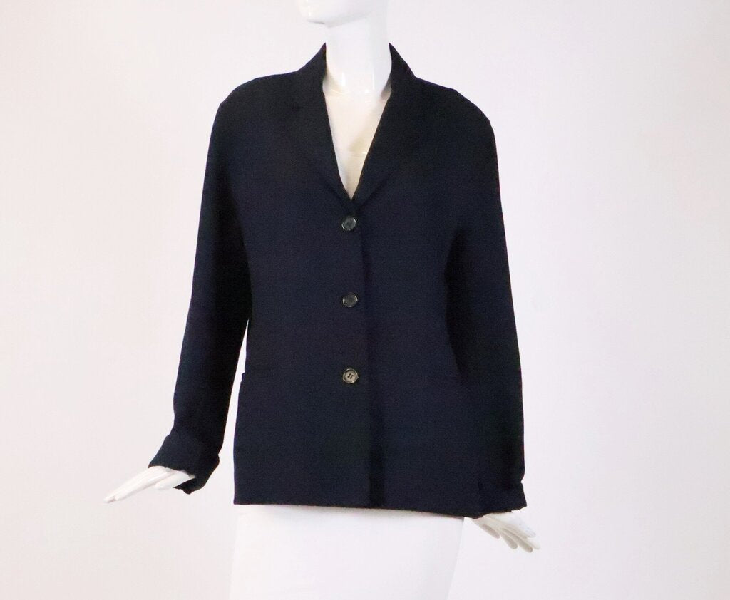 (8) Navy three button stretch blazer