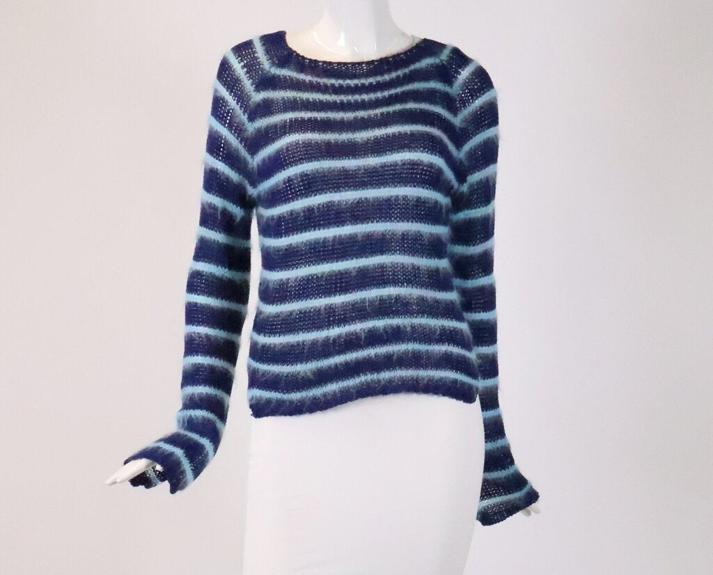 (M-8) Fitted Blue Striped Sweater