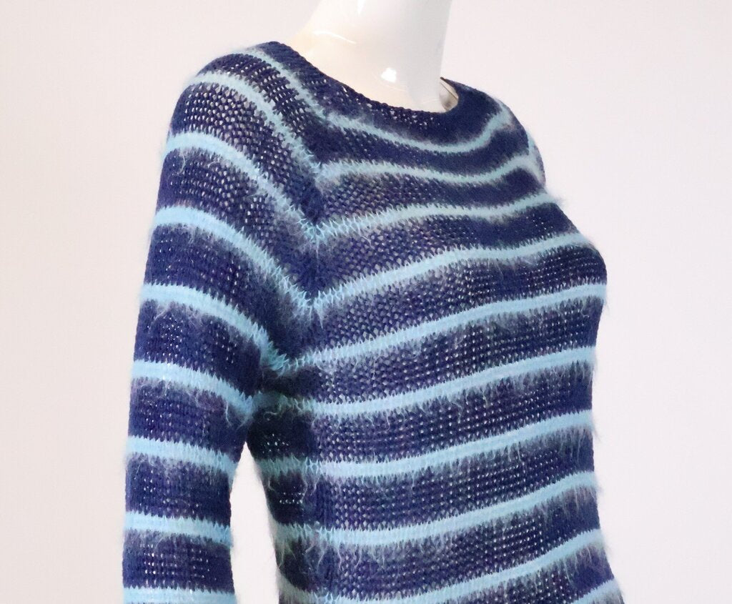 (M-8) Fitted Blue Striped Sweater