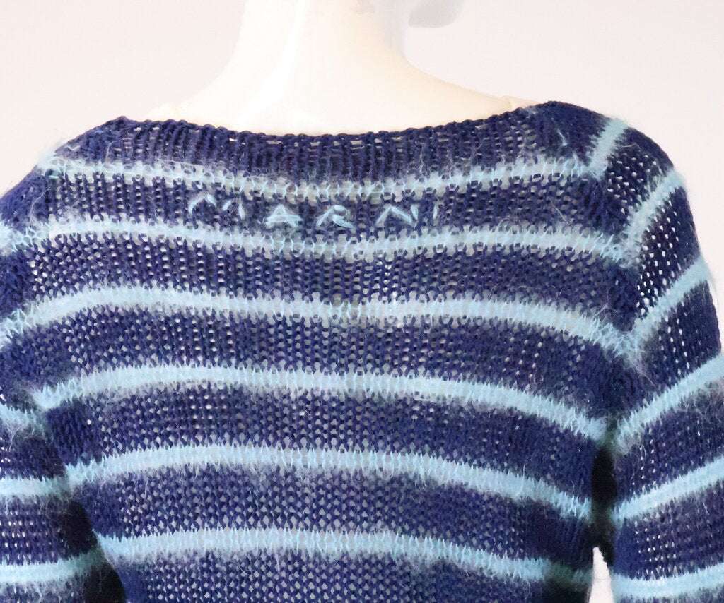 (M-8) Fitted Blue Striped Sweater