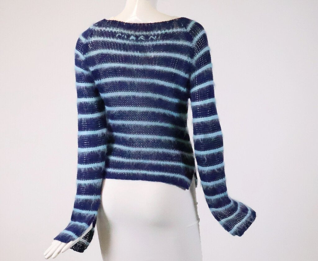 (M-8) Fitted Blue Striped Sweater