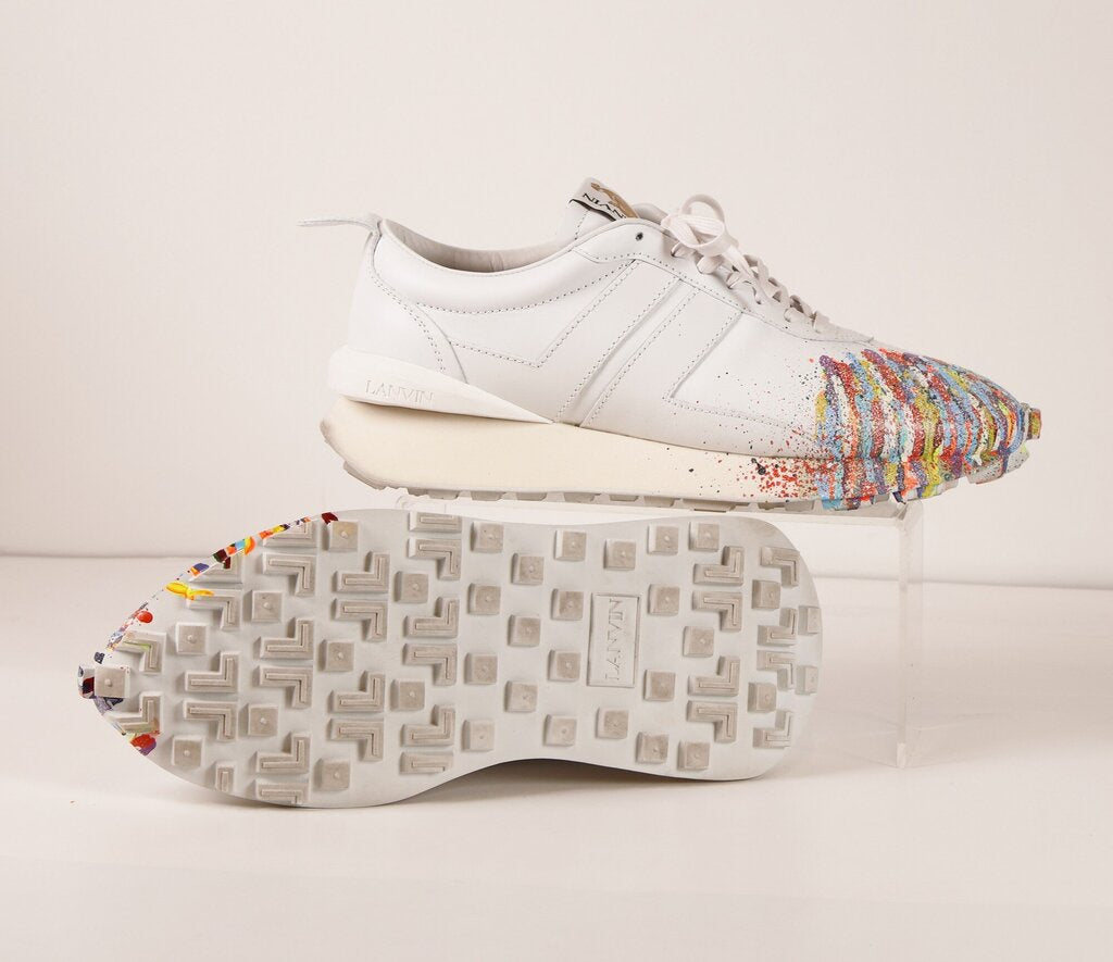 (10.5) White Sneaker w/Splatterpaint