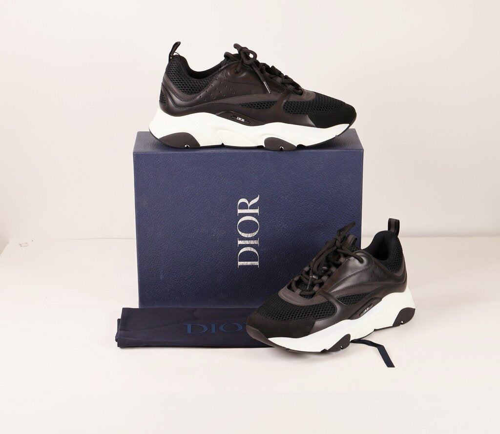 (10.5) Black 'B22' Sneakers w/White Sole