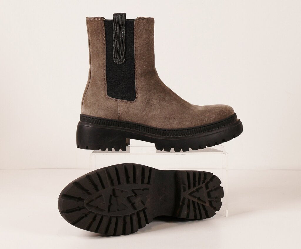 Grey Suede Chelsea Boots (8)