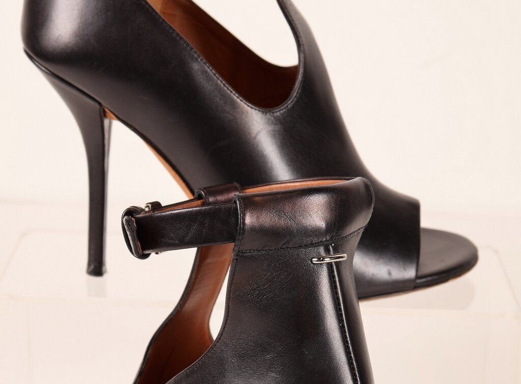 (36) black leather open toe cutout heels