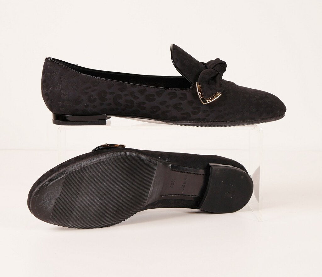 Louis Vuitton silk slipper with bow (size 40.5)