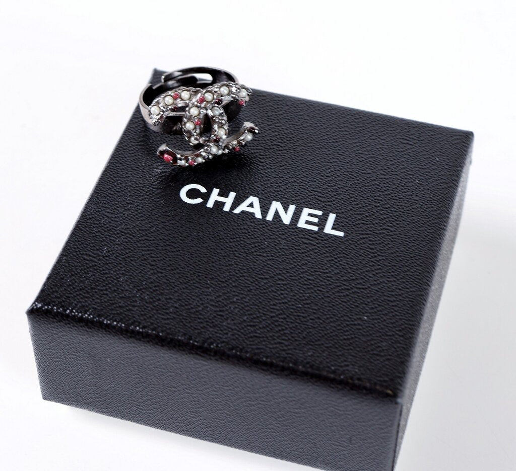 B11 Gunmetal Classic CC Ring with Faux Pearls and Garnets