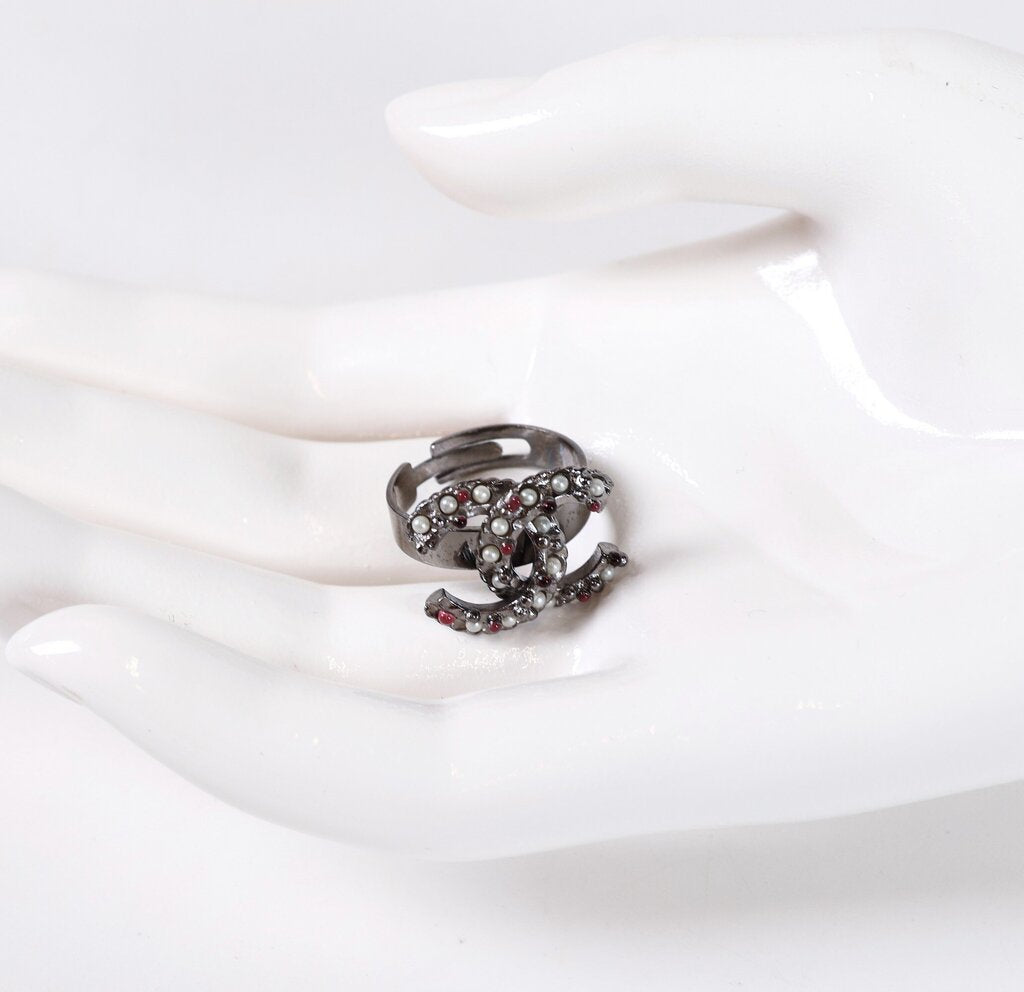 B11 Gunmetal Classic CC Ring with Faux Pearls and Garnets