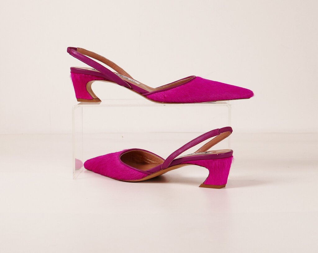 (36) Pink Ponyhair Slingbacks