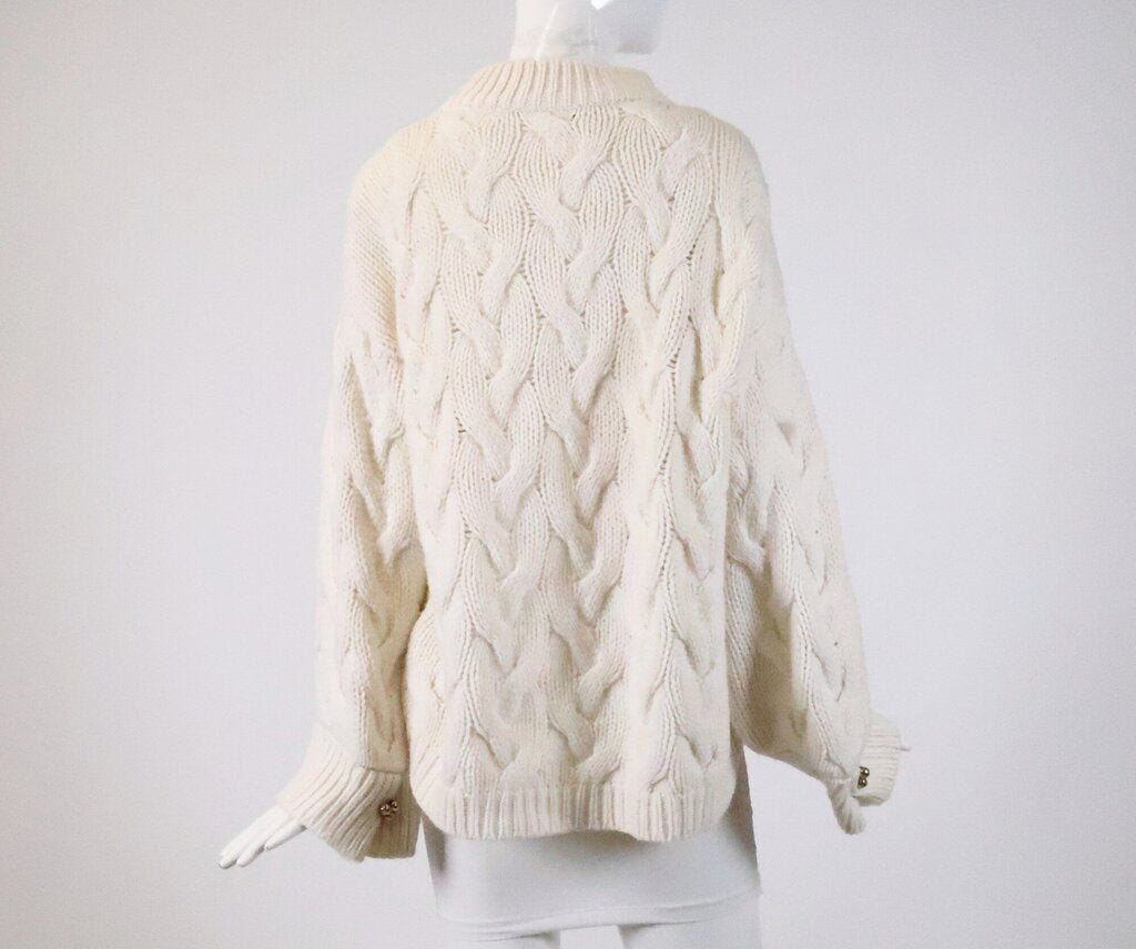 White Oversized Cable Knit Sweater (M)