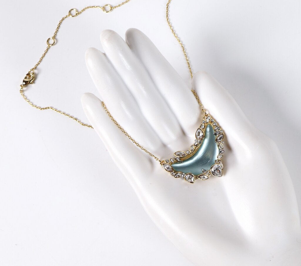 'Jardin Mystere Jagged' Crystal Framed Pendant