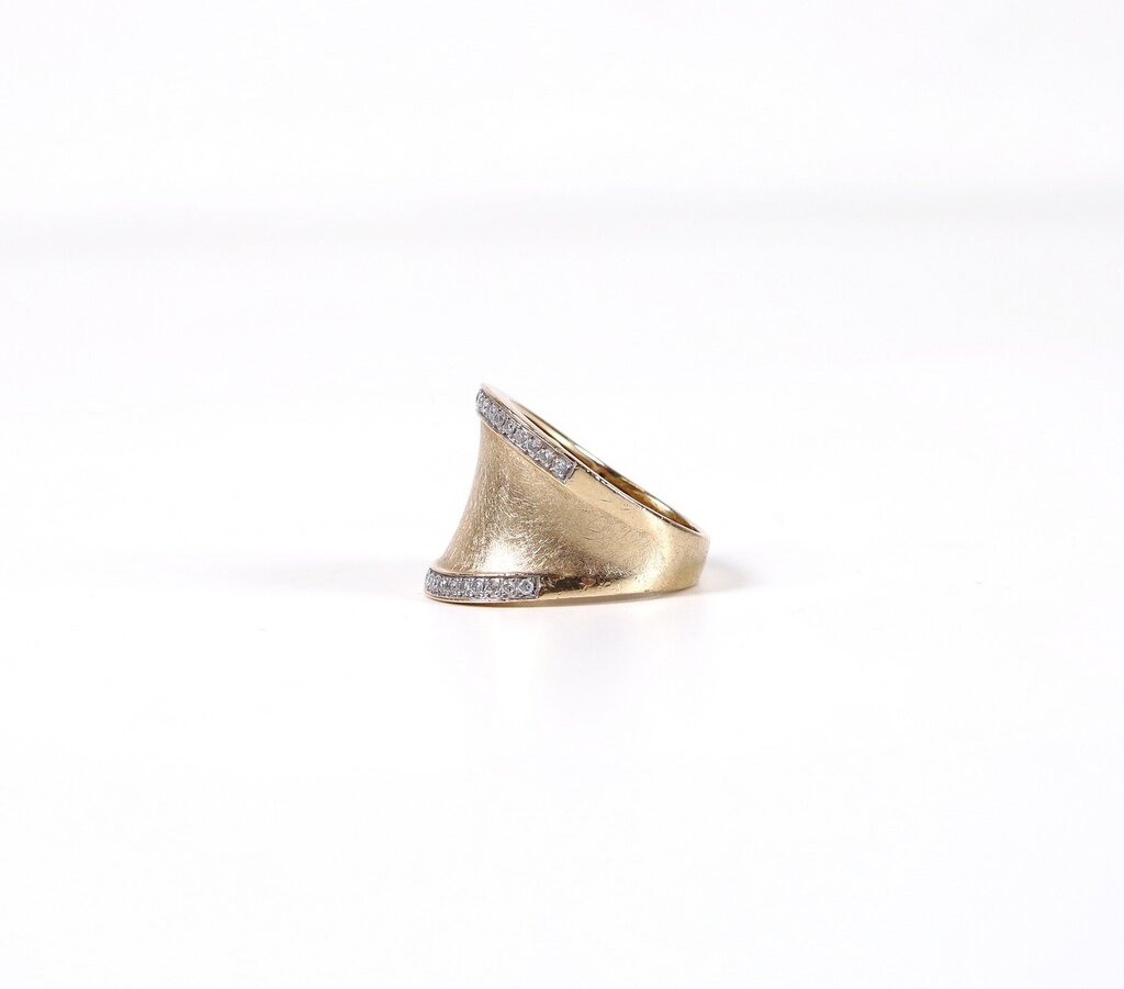 14K diamond tapered cigar band ring (7)