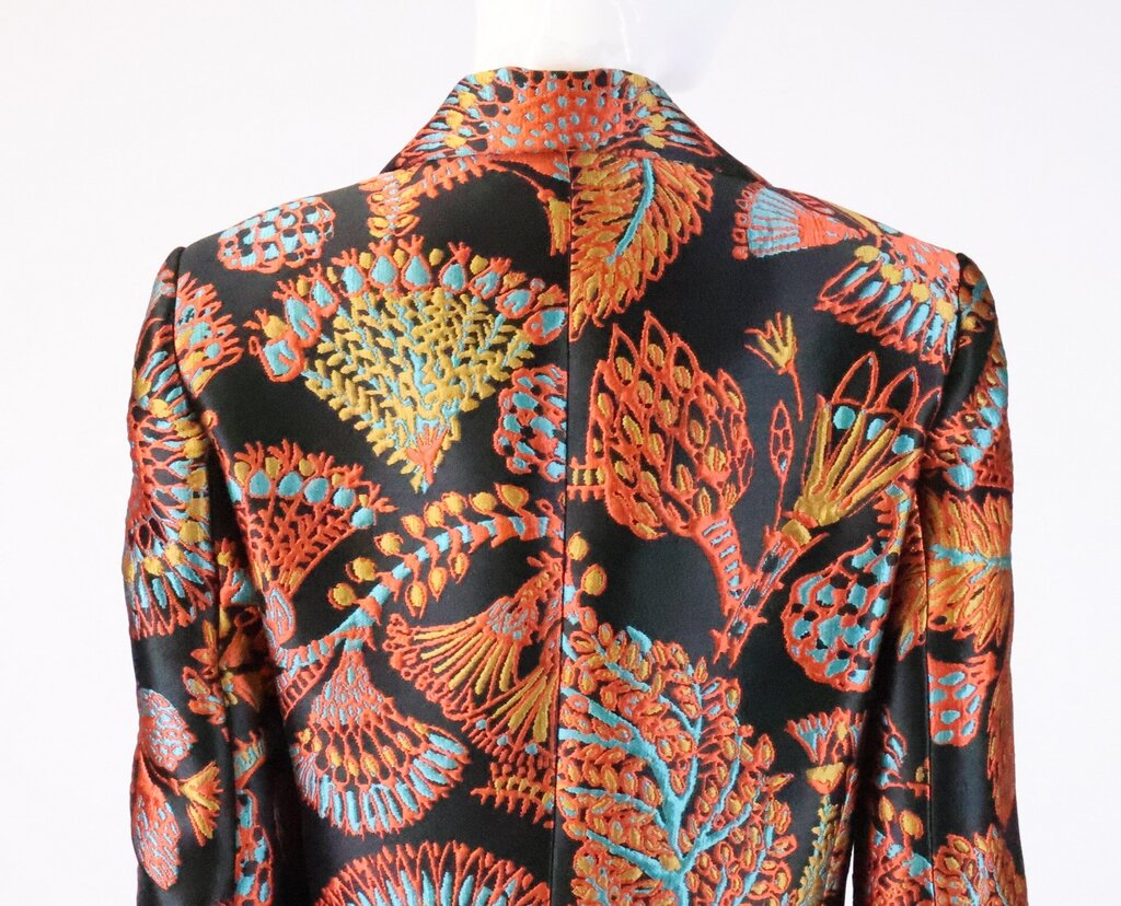 Black and Multi-Color Embroidery Blazer (L)