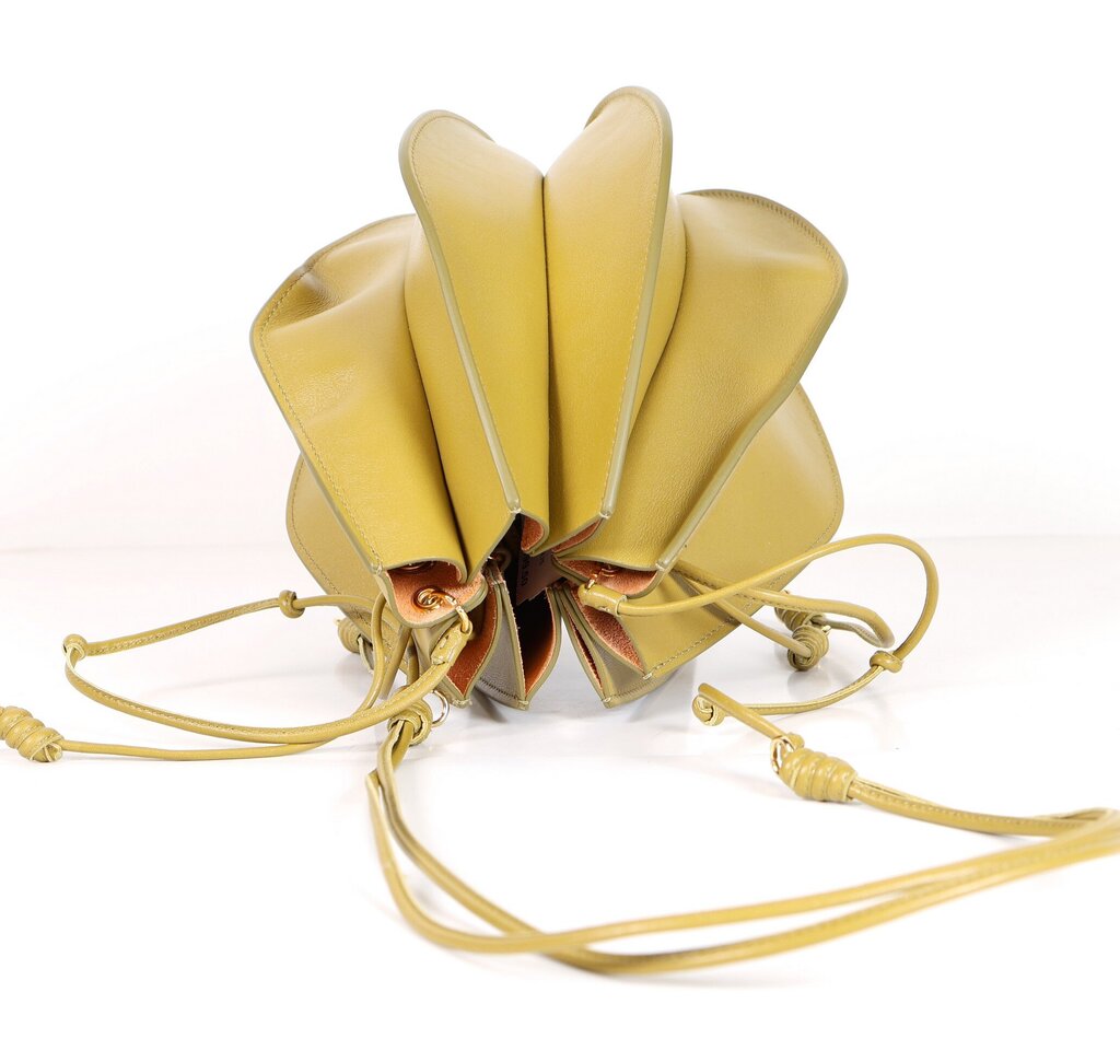 Lotus Flower Pouchette