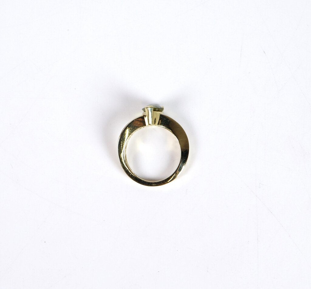 18K Peridot and Diamond Ring (7)