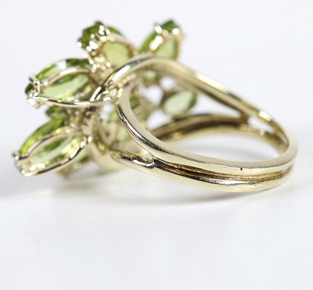 14K Gold Peridot and Diamond Cascade Ring (7.75)