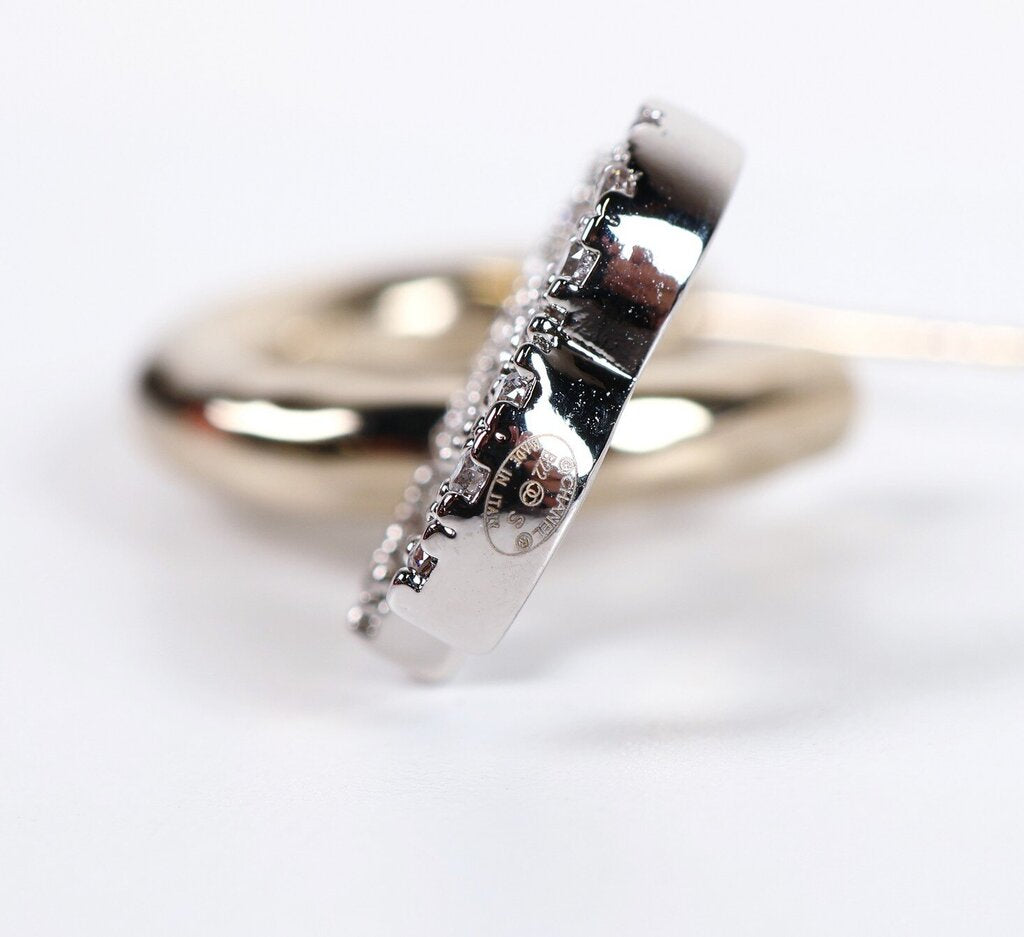 B22 S Crystal CC Hoop Earrings