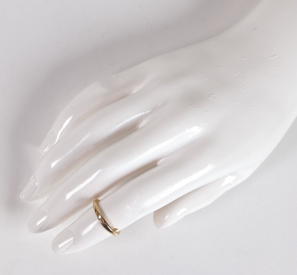 Etched Vintage 14K and Diamond Ring (6.25)
