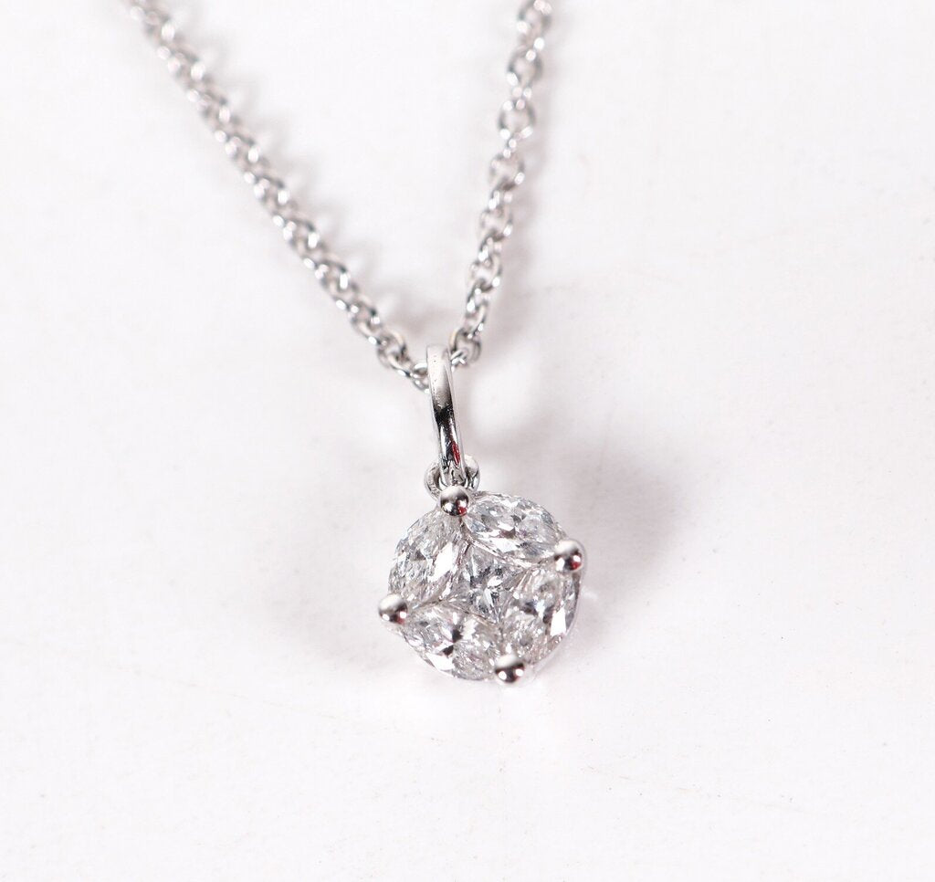 18K and Diamond 'Mika' Round Pendant