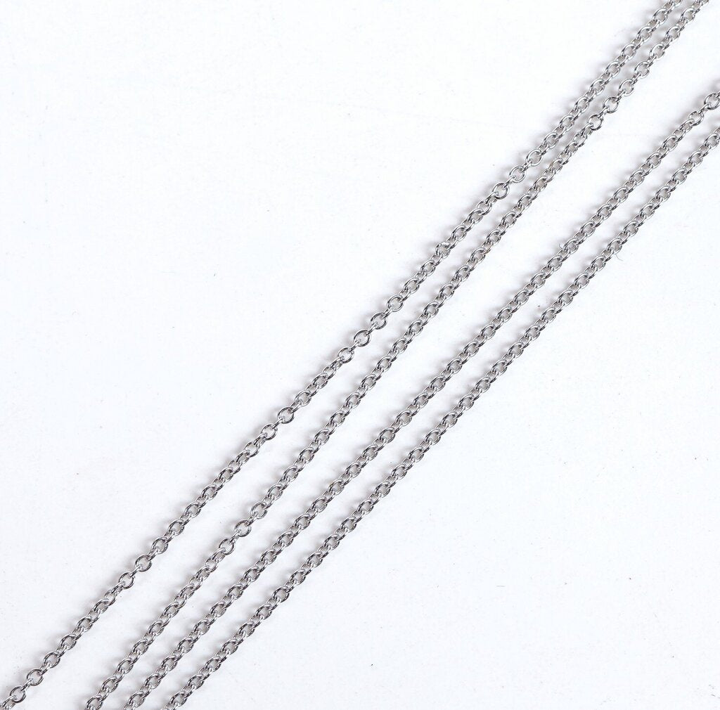 18K and Diamond 'Mika' Round Pendant