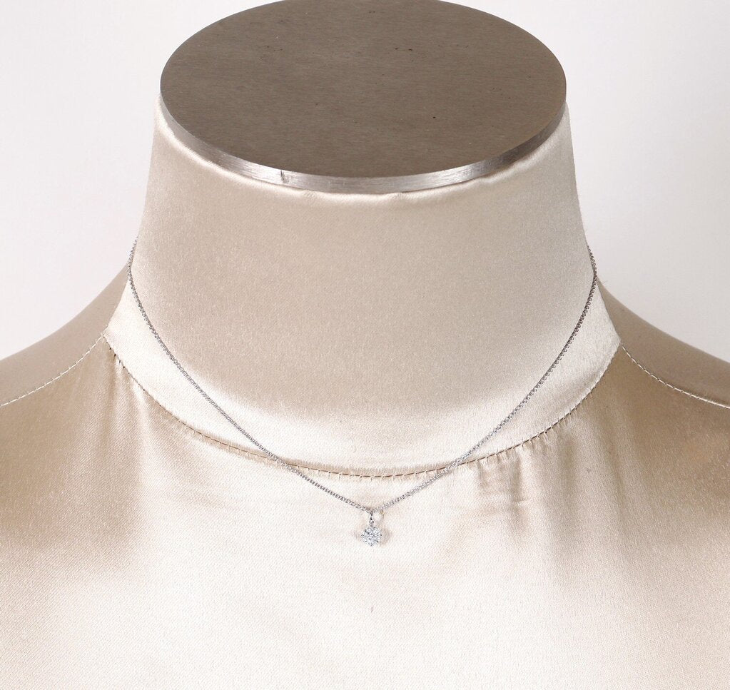 18K and Diamond 'Mika' Round Pendant