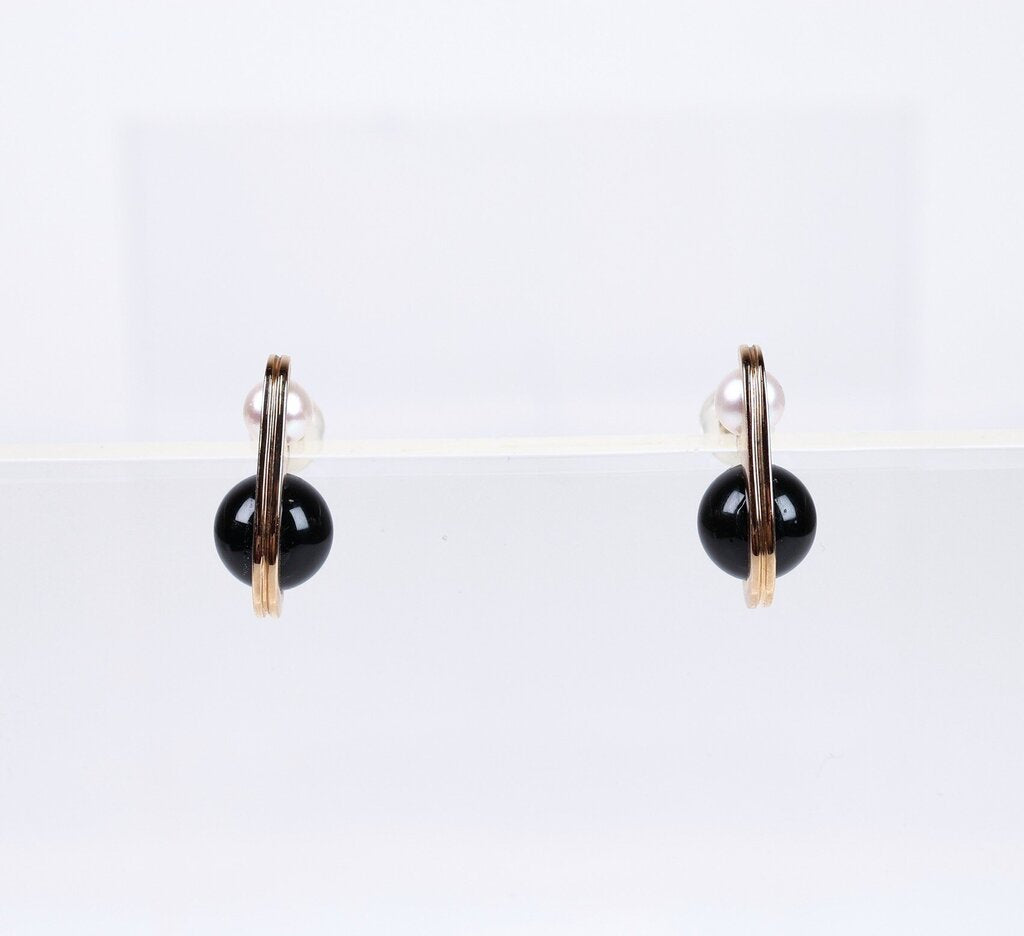BELUGA Akoya Pearl Onyx Earring