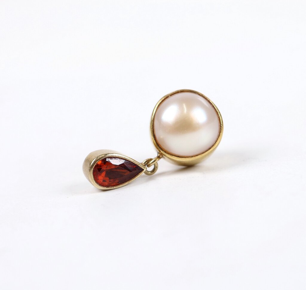 22K Pearl and Malaya Garnet Earrings