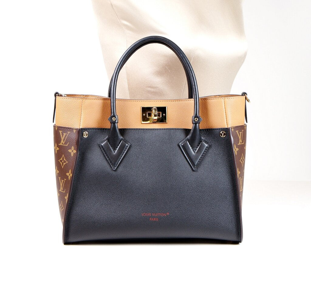 On My Side MM Tote