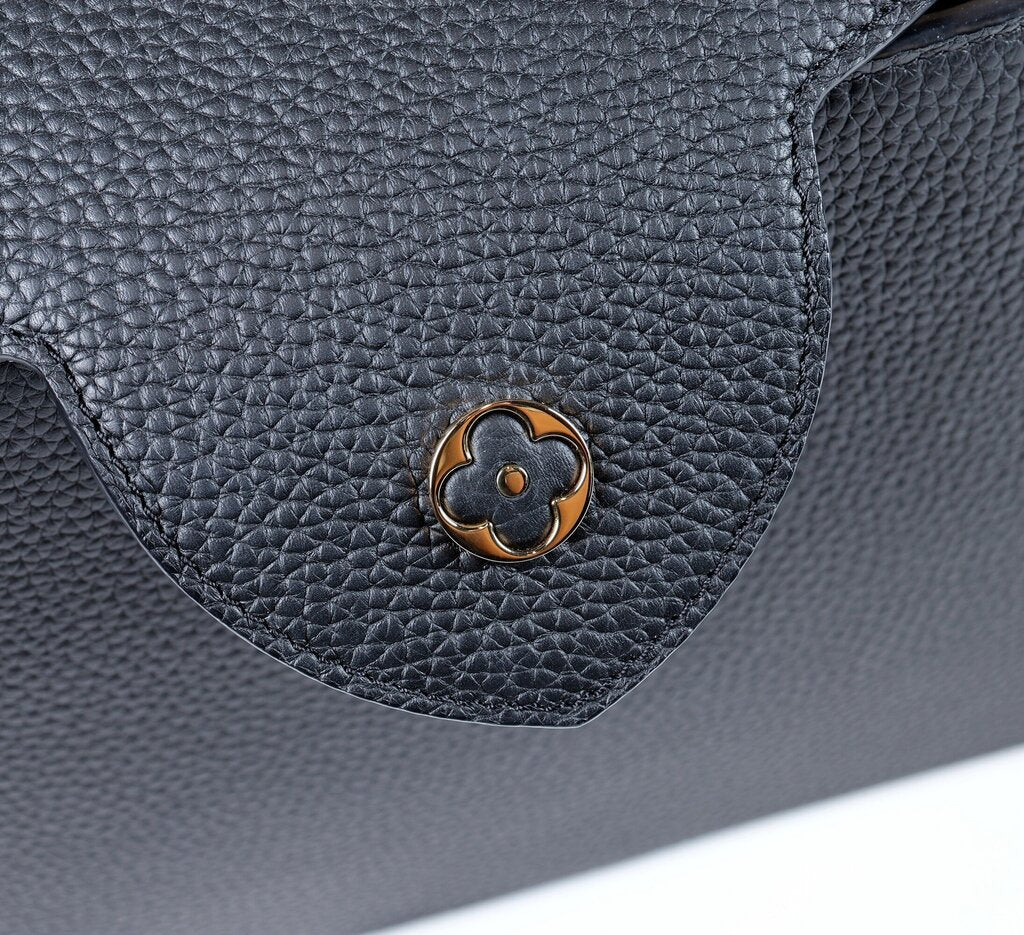 Black Leather Capucine MM